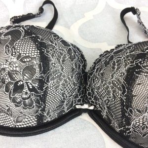 cacique // black & white lace push-up bra // 44B